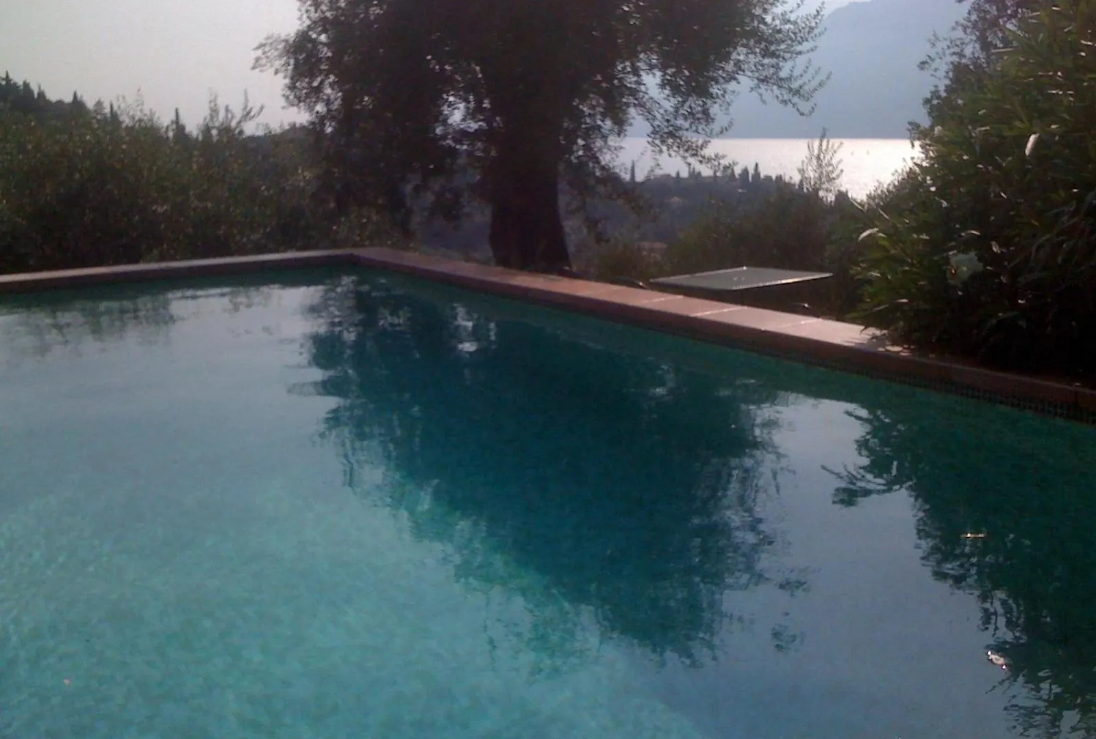 Daire Red House Conditioned Whit Pool Enchanting Lake View Malcesine