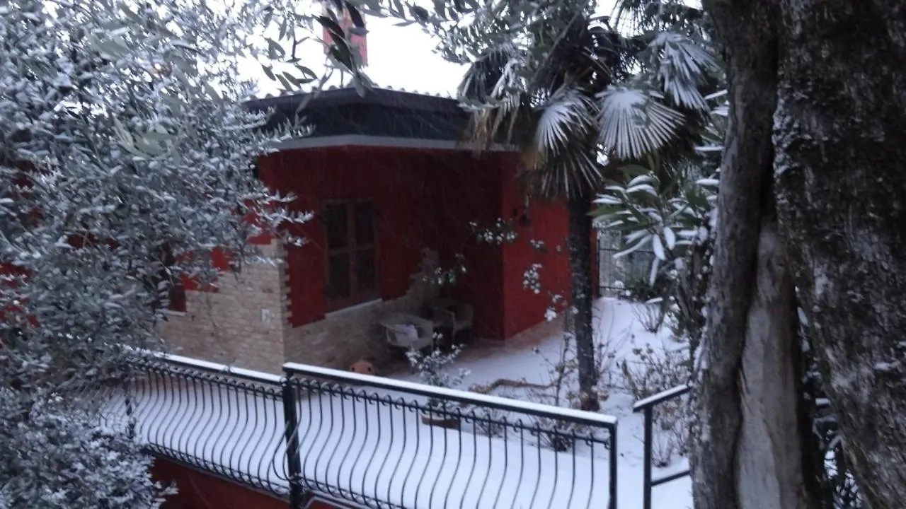 Apartamento Red House Conditioned Whit Pool Enchanting Lake View Malcesine